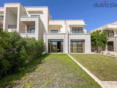 Exclusive Luxury Townhouse with Spectacular Lake View, Hawana Salalah