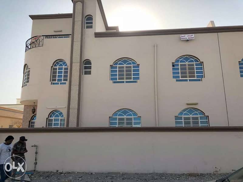 Filla for rent in al amarat 5 فيلا للايجار في العامرات الخامسة 3