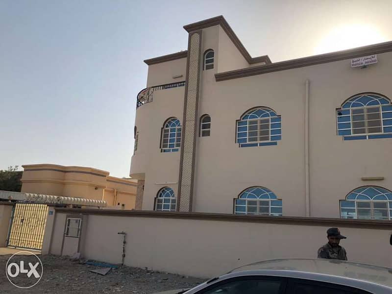 Filla for rent in al amarat 5 فيلا للايجار في العامرات الخامسة 4