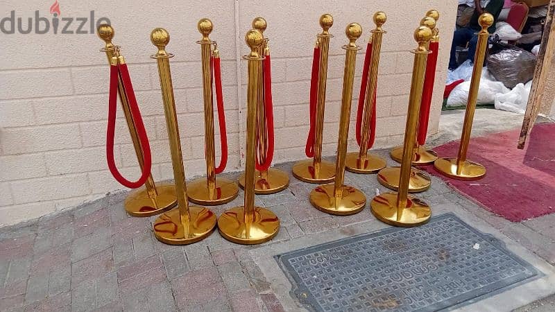 Golden Queue Stand with Red Rope for Rent  - Alwadi Events 4