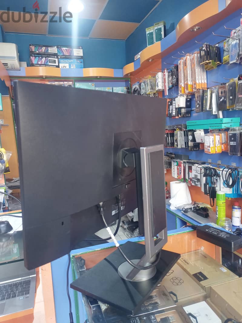 DELL 23*INCH BOADLESS MONITOR 4