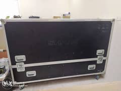 Flight Case For Large Screen 0