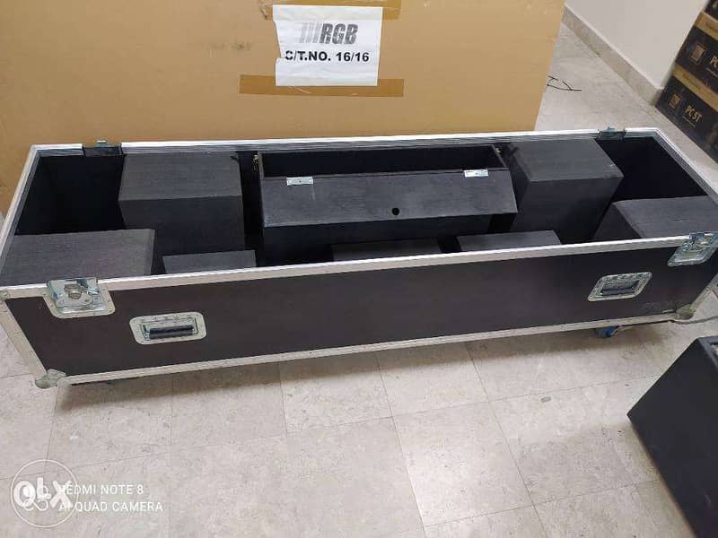 Flight Case For Large Screen 2