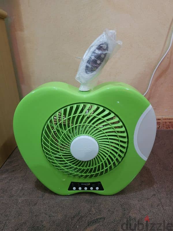 STRONGLITE APPLE FAN -  LED RECHARGEABLE  with remote control 1