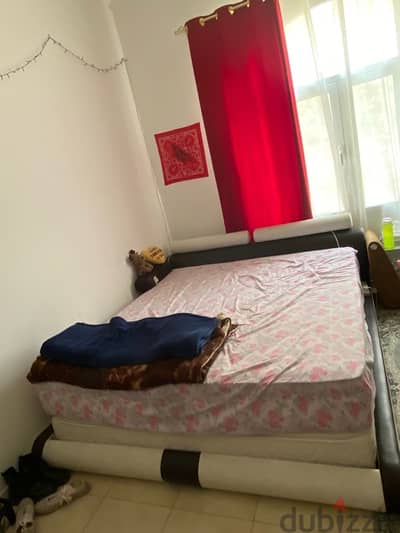 king sized bed