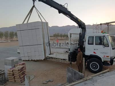 10 ton Hiab truck for rent . with Hiab شاحنة رافعة هياب 10 طن للإيجارب