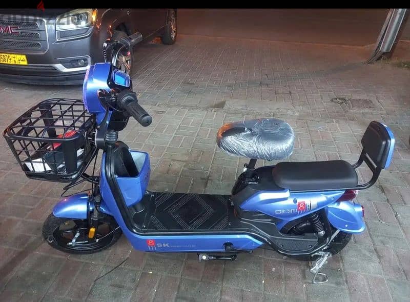 electric scooter available, good quality, size 14 and 16, 8