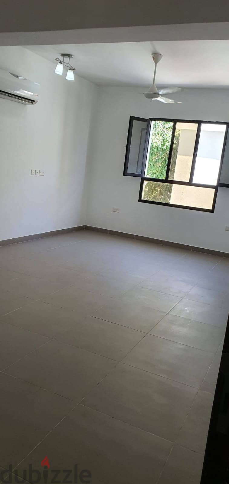 Spacious 2bhk flat with  Split ACs & FREE Maintenance in Ghubrah 2