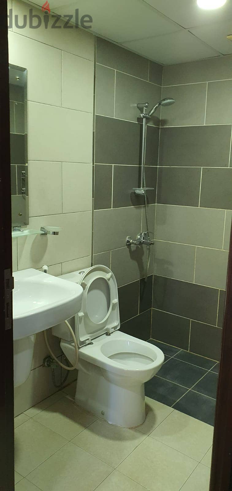 Spacious 2bhk flat with  Split ACs & FREE Maintenance in Ghubrah 5
