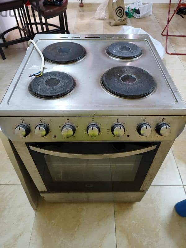 ELECTRIC STOVE FOR PICK UP ONLY 1