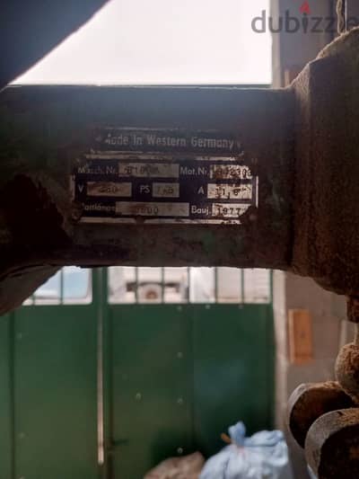 Saw machine