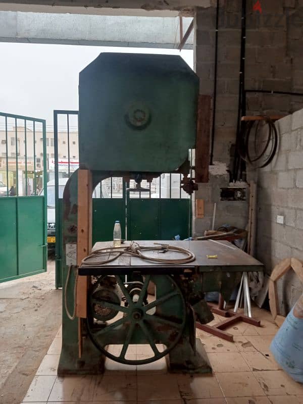 Saw machine 1