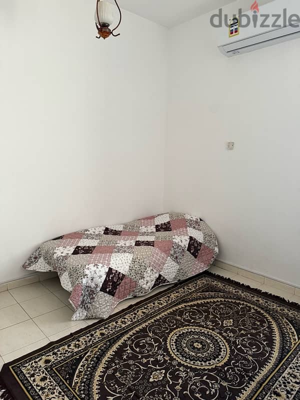 for female/single room/ semi furnished/monthly +weekly 3