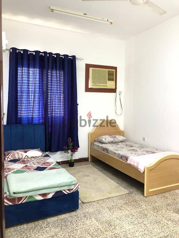 SHEARING ROOM AND BEDSPACE FOR LADIES ONLY 1