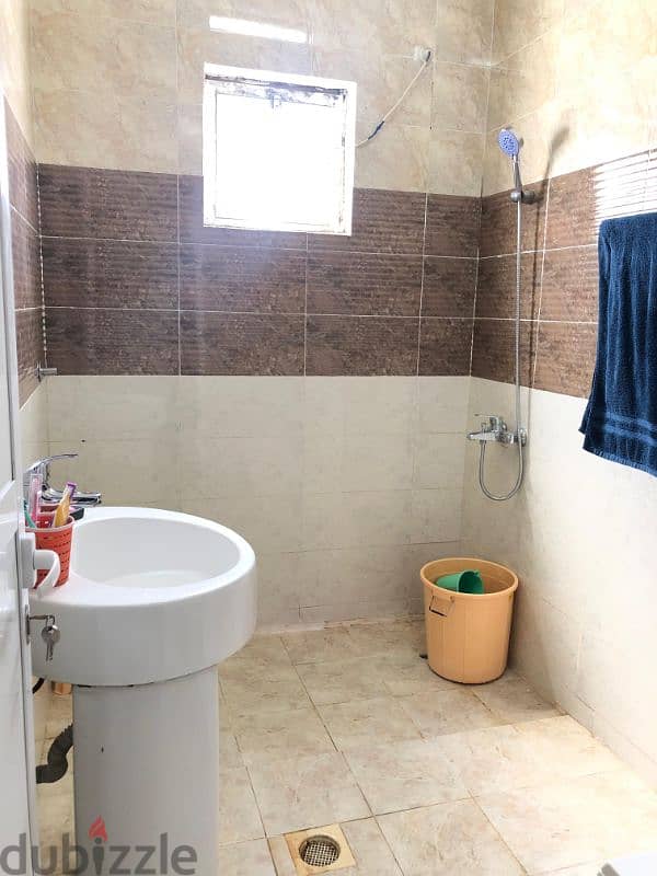 SHEARING ROOM AND BEDSPACE FOR LADIES ONLY 11
