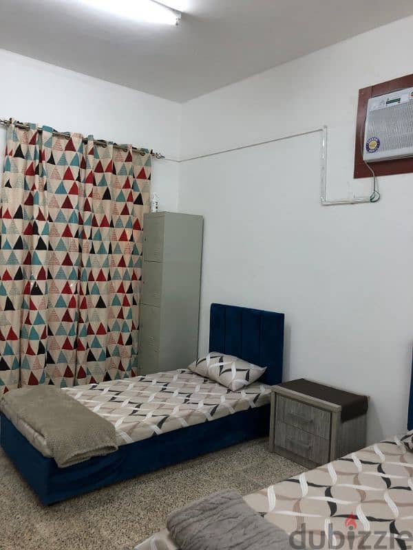 SHEARING ROOM AND BEDSPACE FOR LADIES ONLY 13