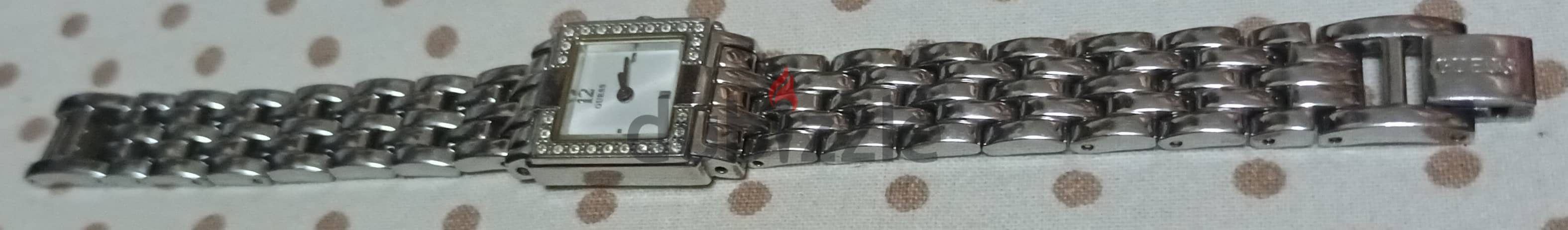 1st copy ladies watch neat and clean 10 rials only 1