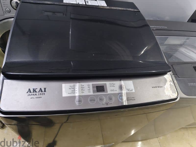 akai 10kg washing machine for sale in good condition 2