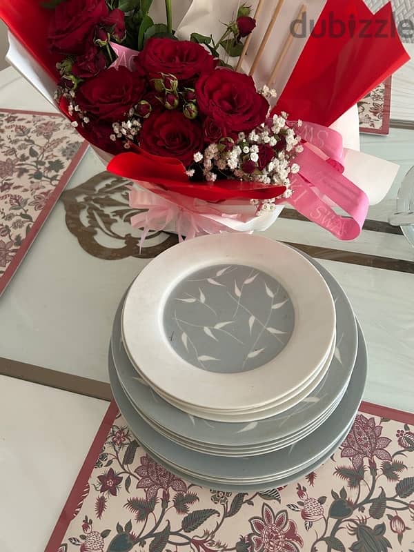 dinner set for 4 2