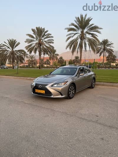 لكزس ES 350 خليجيه بحالة الوكالة2020