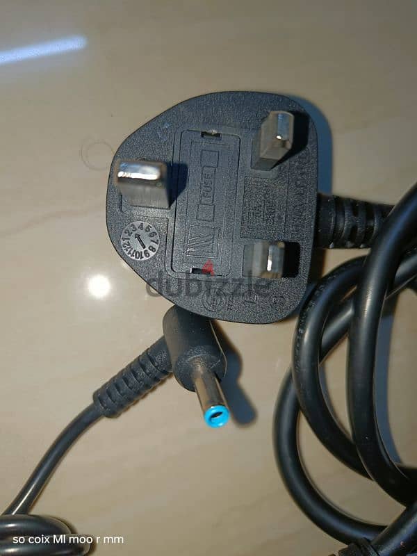 Original HP laptop charger 1