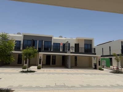 Contemporary 3-Bedroom Townhouse in Murooj Lanes – Al Mouj Muscat
