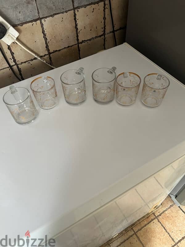 storage and cups 7
