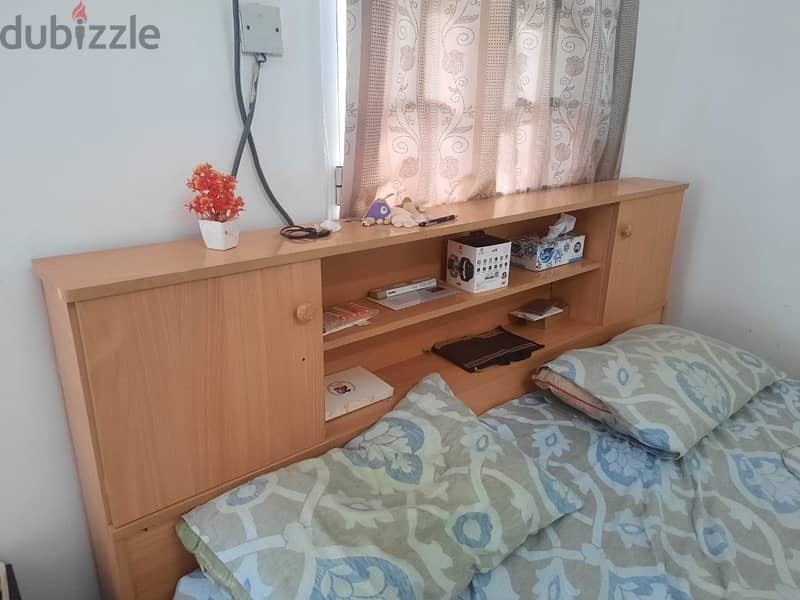 king Bed - Super Good Condition 1