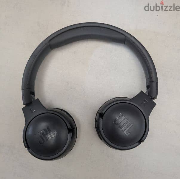 JBL TUNE 520-BT Headphone 1