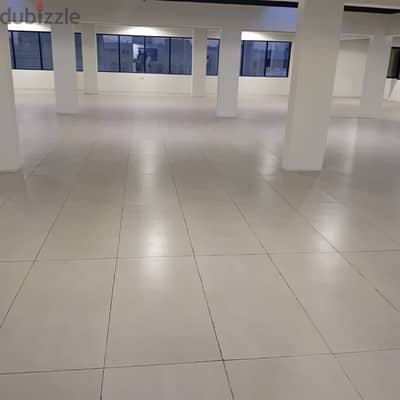 400 square meter showrooms/ storage space for rent in wadi kabir