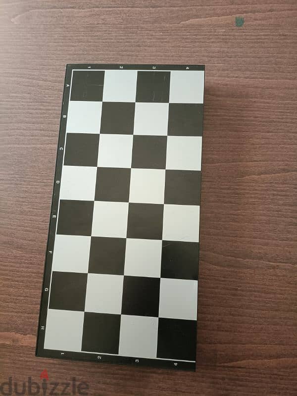 3 in one bord game chess, backgammon, checkers 1