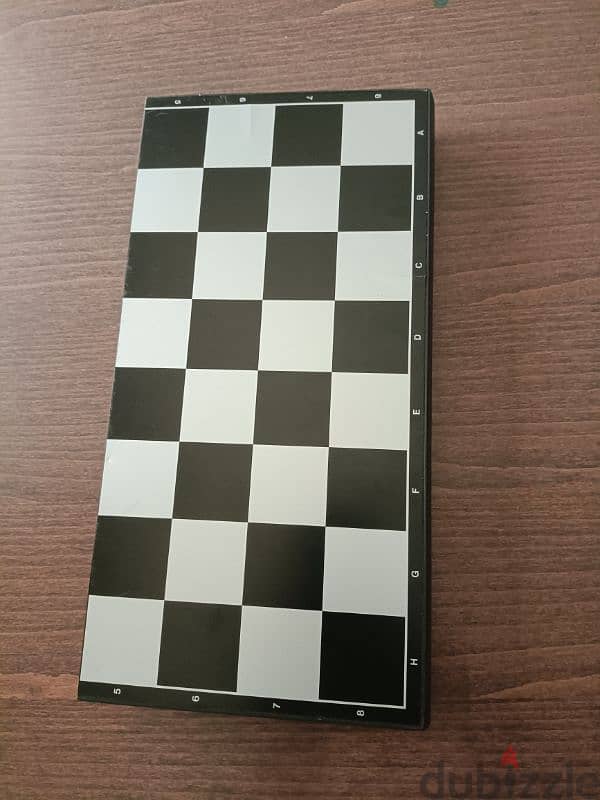 3 in one bord game chess, backgammon, checkers 2