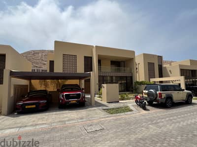 4 BR + Maid’s Room Furnished Luxury Villa with Lake View in Muscat Bay