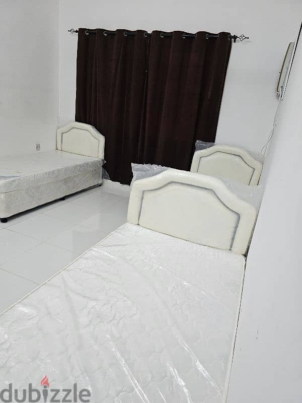 Ladies Bed Space, Family Room Per Day Available 4