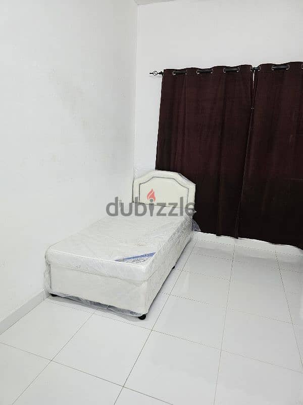 Ladies Bed Space, Family Room Per Day Available 7