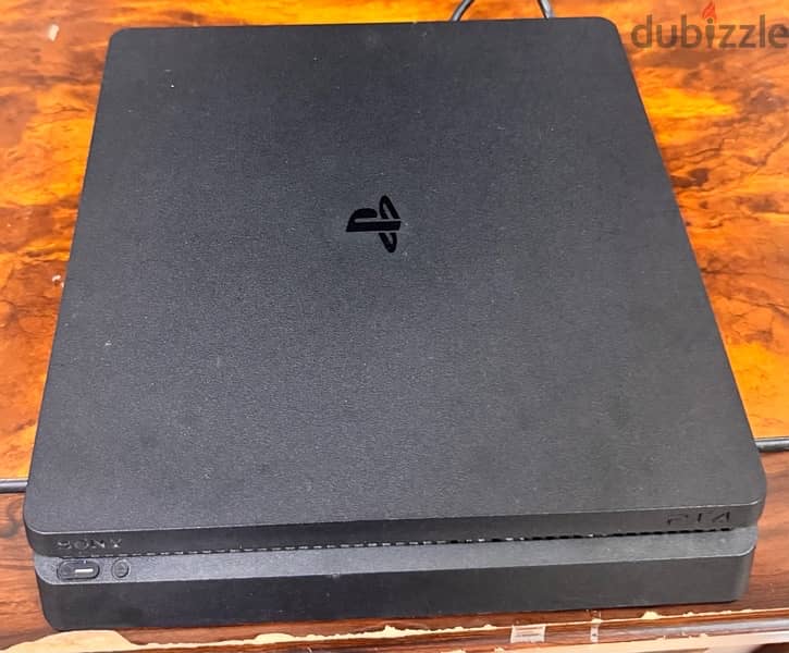 Ps4 really good condition ,6 games and 2 controllers 1