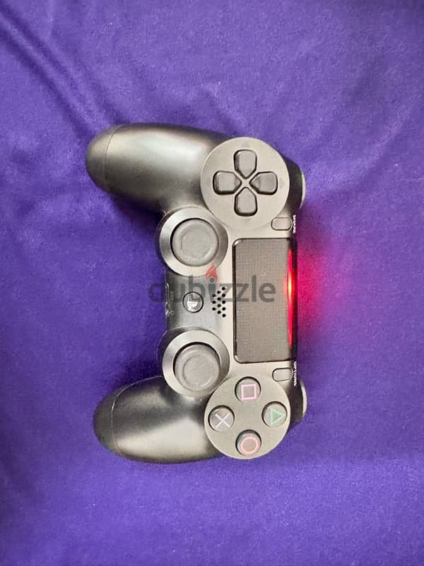 Ps4 really good condition ,6 games and 2 controllers 3