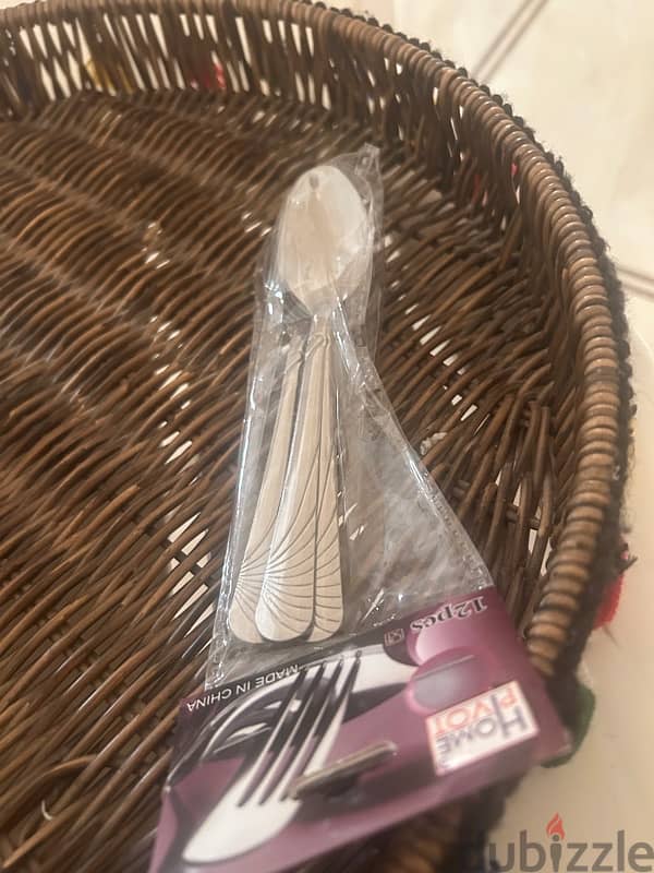 spoons, forks and butter knives 7