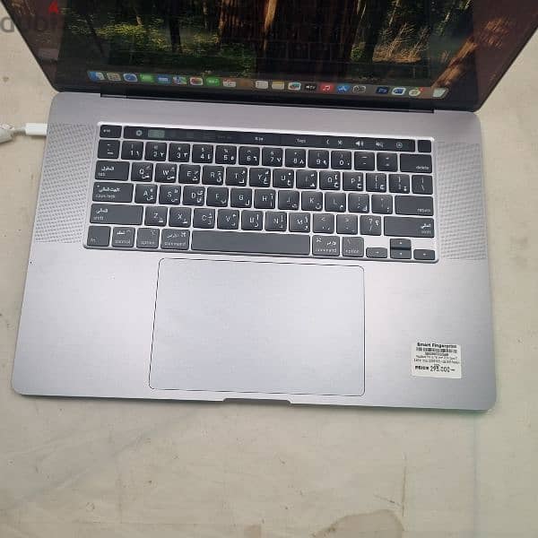 Apple 2019 MacBook Pro 16" Touch Bar  Core i7 Processor 32GB RAM 512GB 5