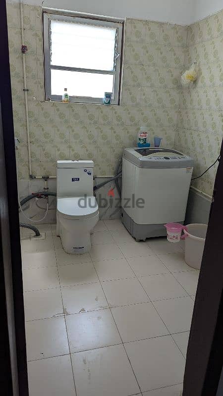 Executive Bachalor Bed Space For Rent Near Softy ice cream ruwi 1