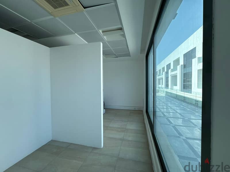 66 SQM Office Rent Beach Commercial Complex, Shatti PPC01 C 2