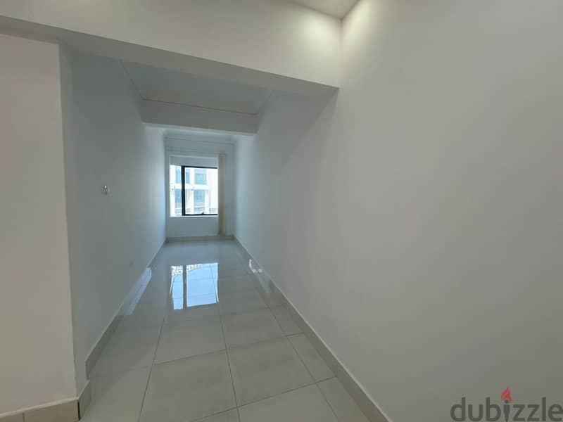 2BHK Residential Flat for Rent – Beach Commercial Complex PPA414 3