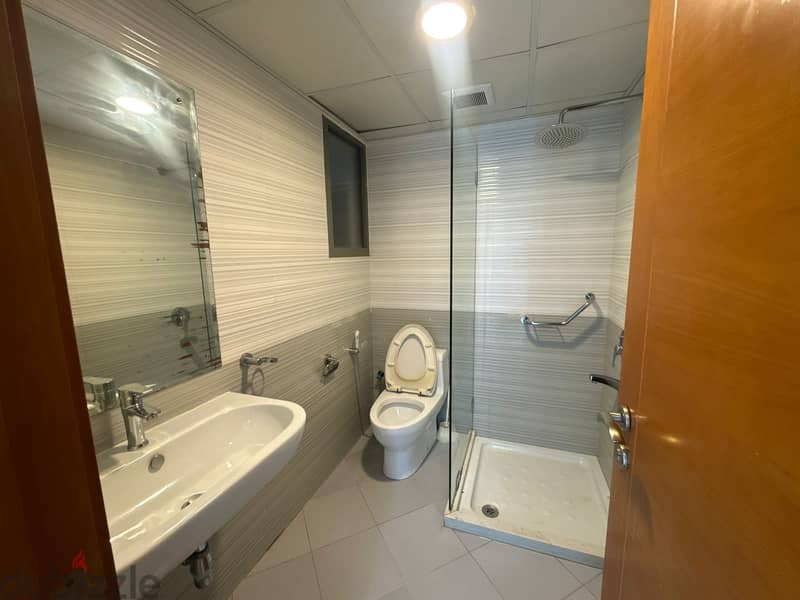 2BHK Residential Flat for Rent – Beach Commercial Complex PPA414 12