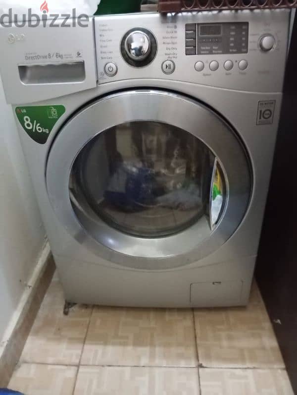 Bed space female available,10+ facilities only for Ladies room 3