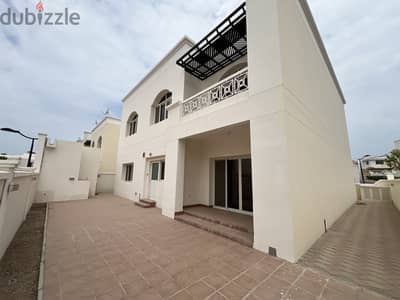 4BHK Villa for Rent in Qurum Hill | فيلا 4 غرف للإيجار القرم هيلز
