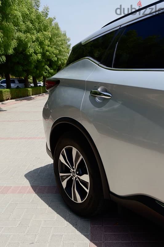 Nissan murano 2022 !! available for rent for only 20 rial 3