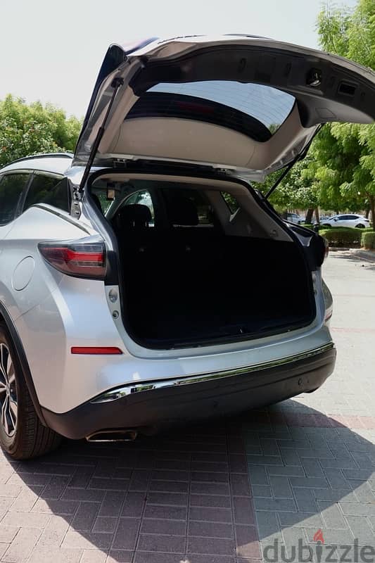 Nissan murano 2022 !! available for rent for only 20 rial 6
