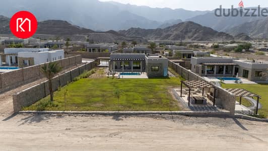 Luxury Furnished 3-Bedroom Farmhouse for Sale in Jebel Sifah