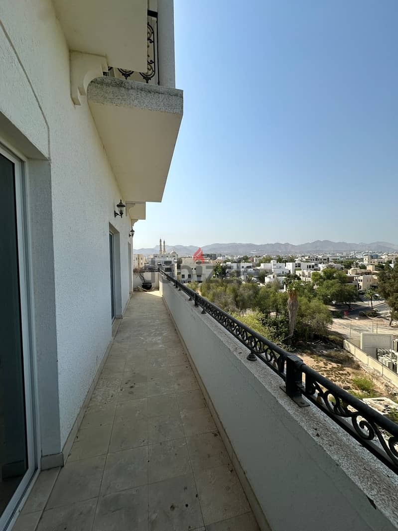 Villa For Rent Al Qurum فيلا للإيجار في القرم SR-RA--1095 2