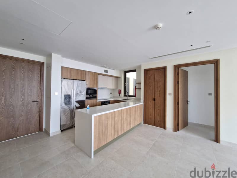 2 BR Luxurious Apartment – Mandarin Residence, Shatti with Shared Pool 4